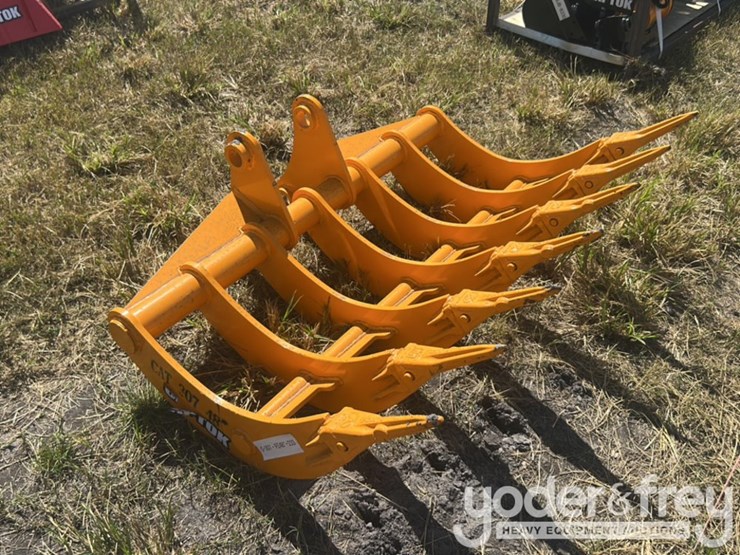caterpillar-307-image-4