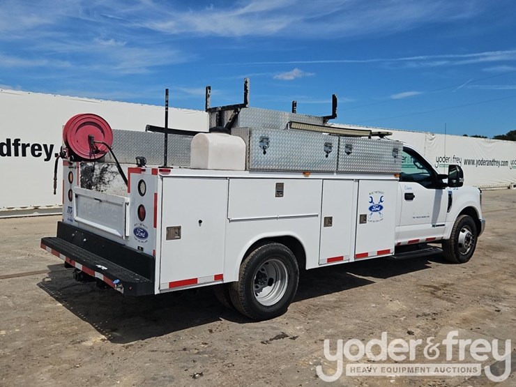 2018-ford-f350-sd-image-4
