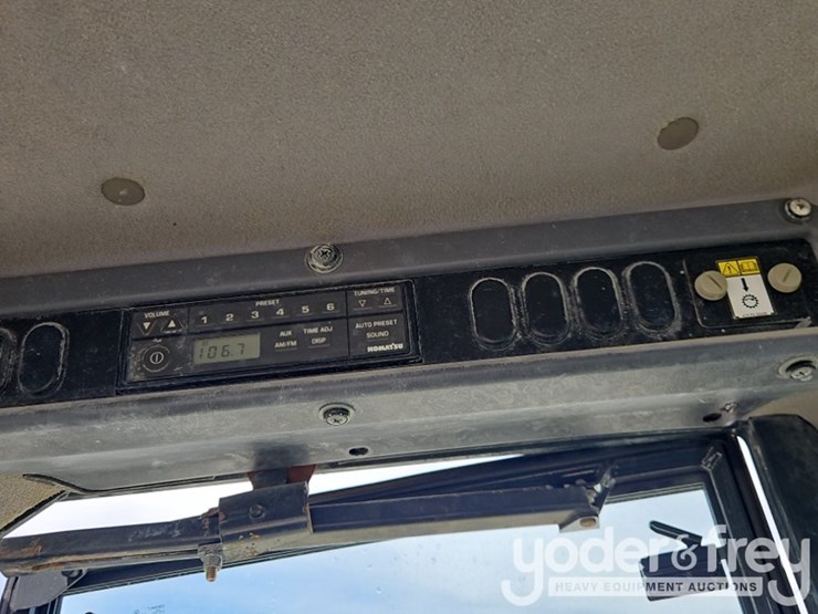 2019-komatsu-wa320-8-image-28
