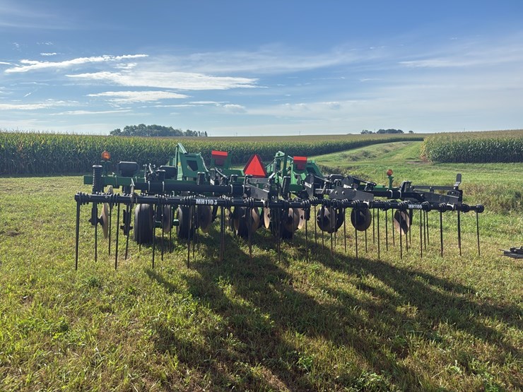 john-deere-2700-image-9