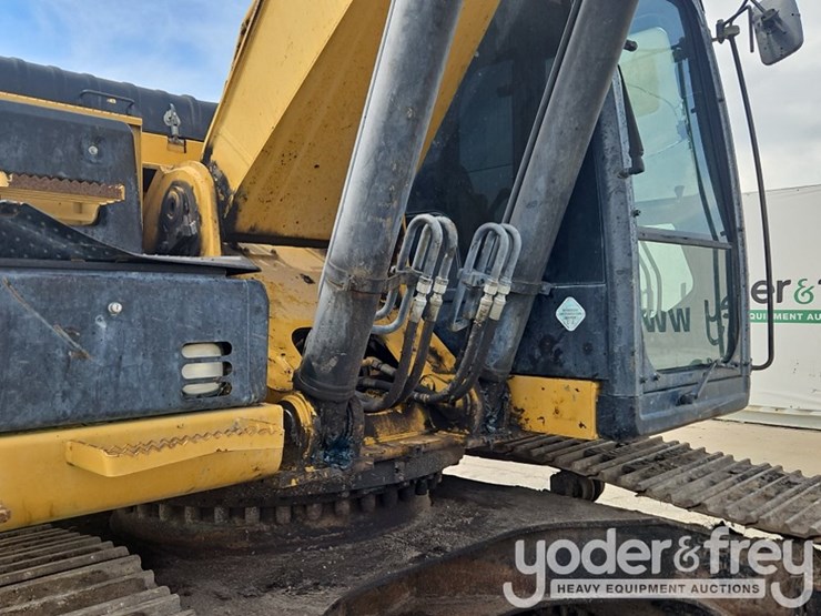2014-caterpillar-329el-image-15