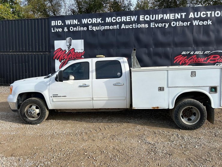 2008-gmc-3500-image-3
