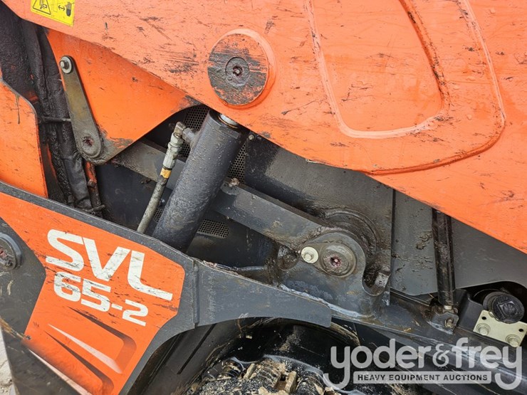 2023-kubota-svl65-2-image-13