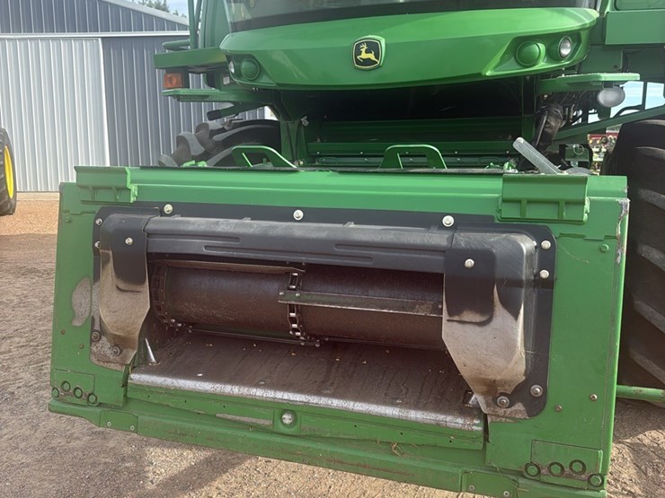 2012-john-deere-s550-image-13
