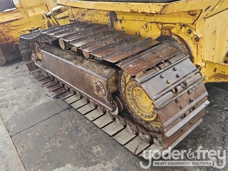 2001-komatsu-d61ex-12-image-24