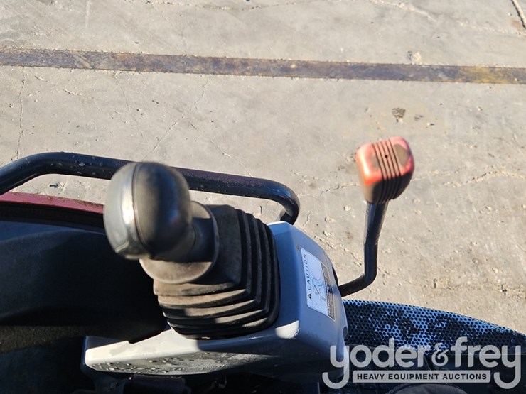 2017-kubota-kx040-4-image-33
