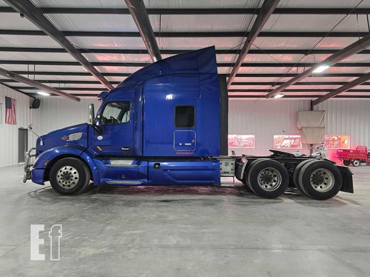 2019-peterbilt-579-image-5