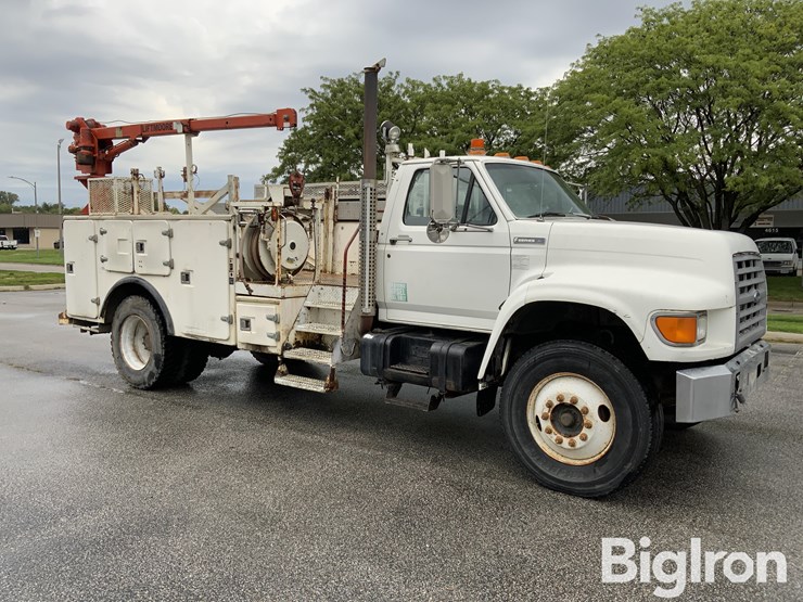 1996-ford-f800-image-3
