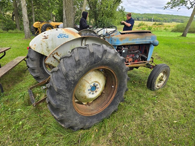 ford-800-image-4