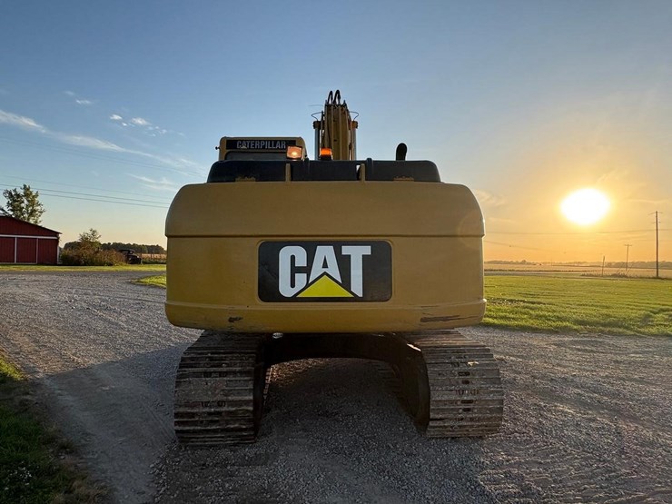 2004-caterpillar-318cl-image-6