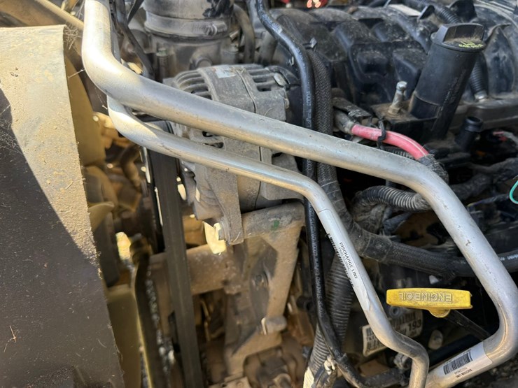 2016-dodge-1500-image-38