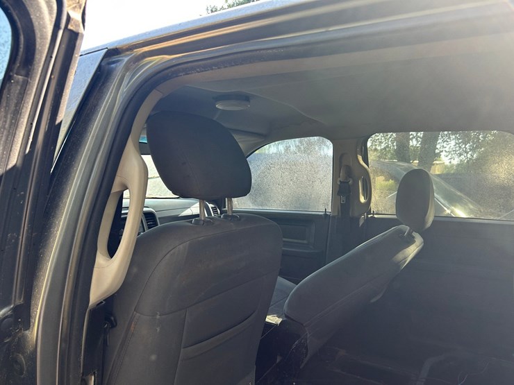 2013-dodge-1500-image-50