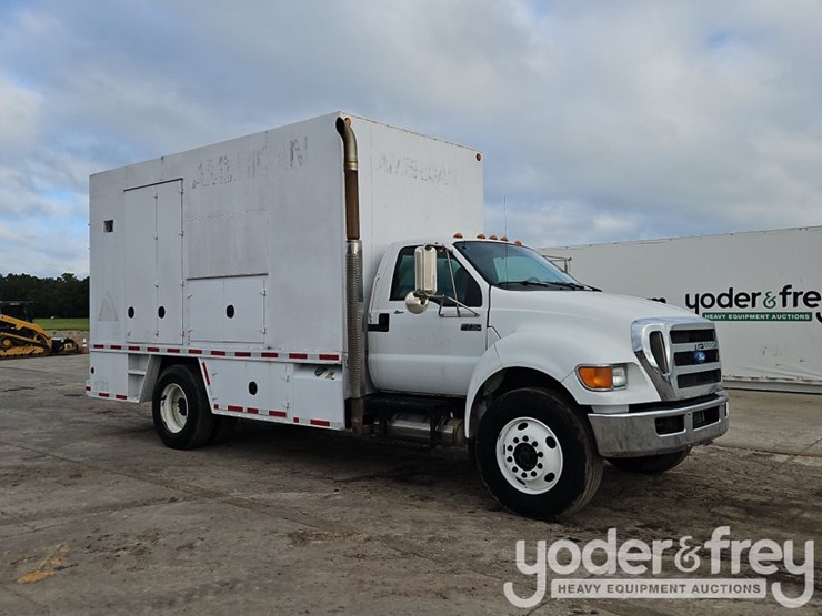 2008-ford-f750-image-7