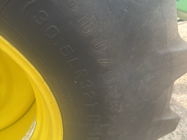2012-john-deere-s550-image-10