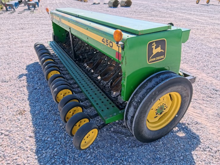 john-deere-450-image-42