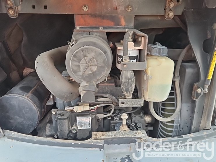 2020-bobcat-e32-image-29