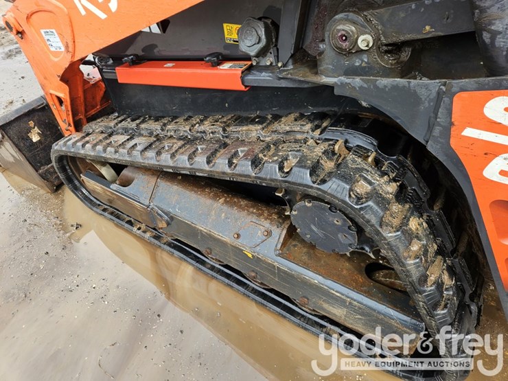 2023-kubota-svl65-2-image-21