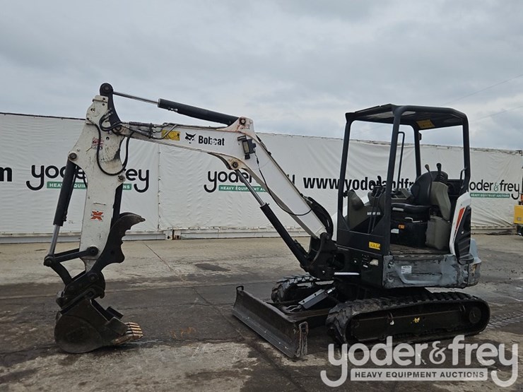 2020-bobcat-e32-image-1