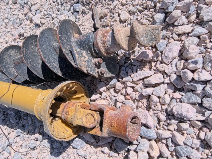#2080-•-speeco-3-point-post-hole-digger-image-2
