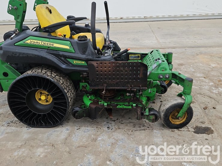 2019-john-deere-z920m-image-7