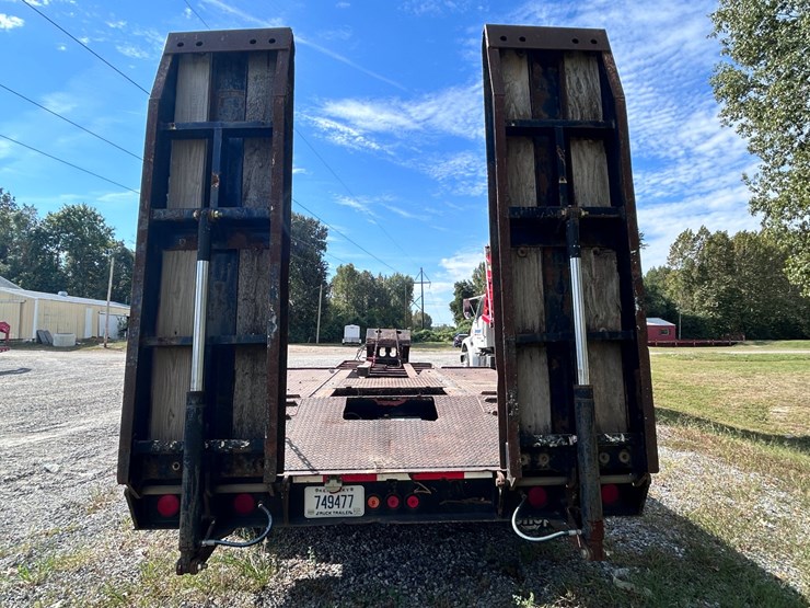 #70-•-2001-ferree-ltc35-drop-deck-lowboy-image-6