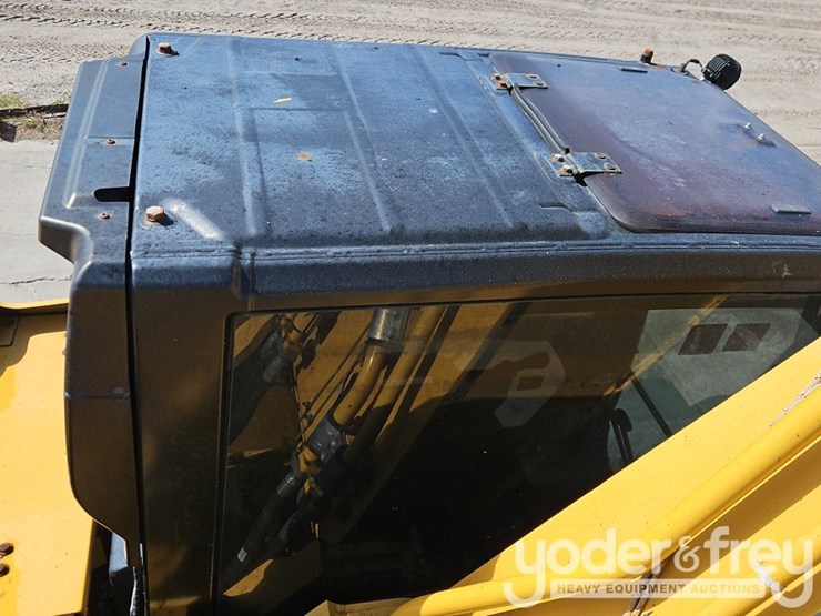 2019-caterpillar-336-image-36