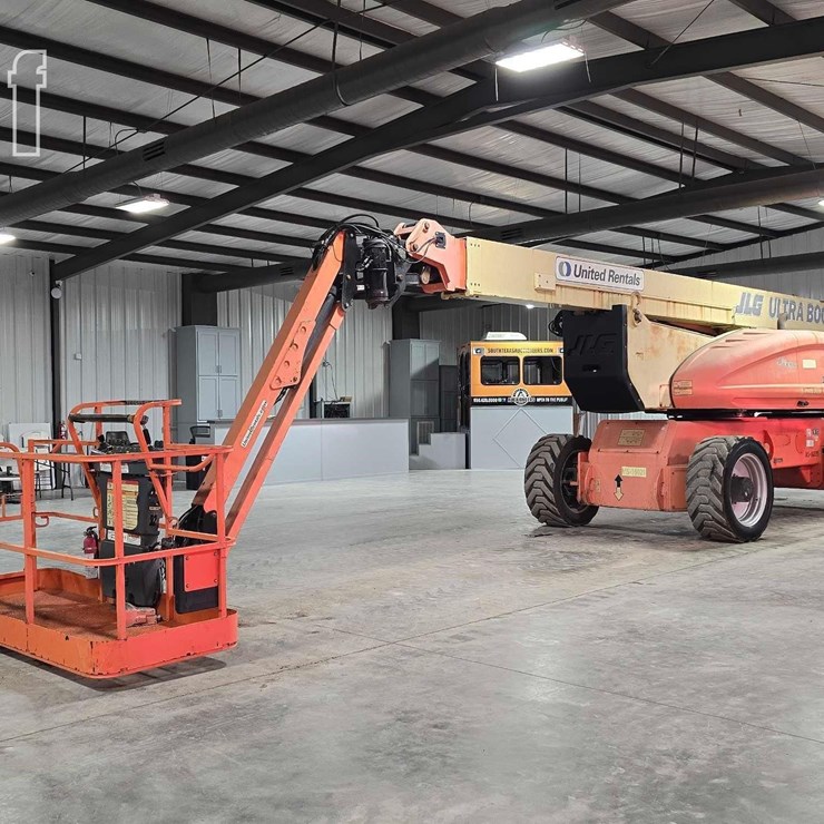 2016 JLG 1250AJP
