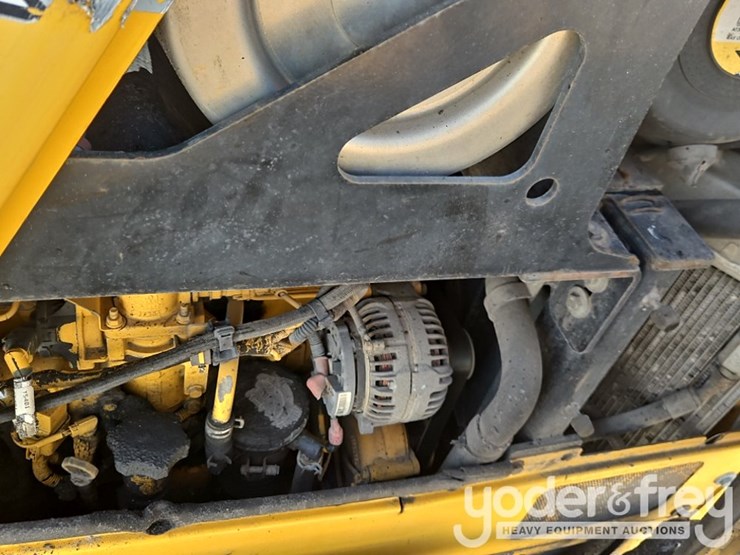2016-deere-700k-lgp-image-20