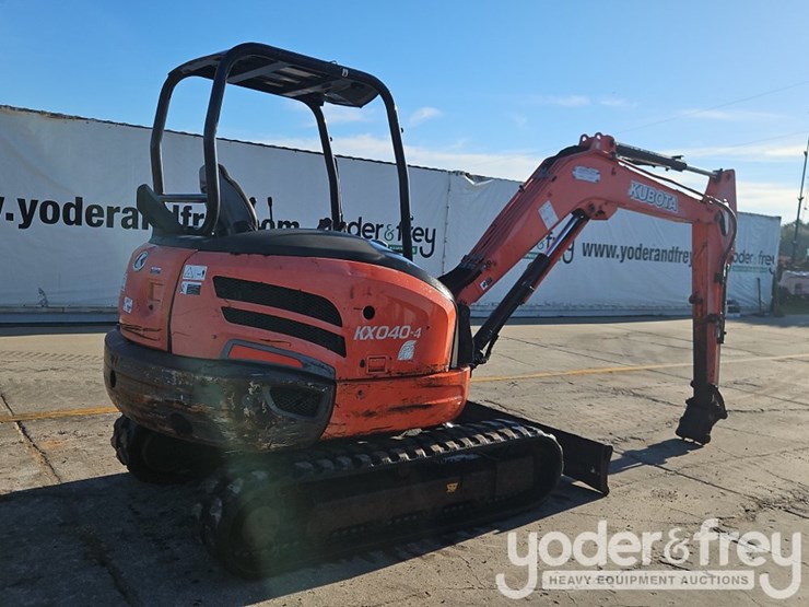 2017-kubota-kx040-4-image-5