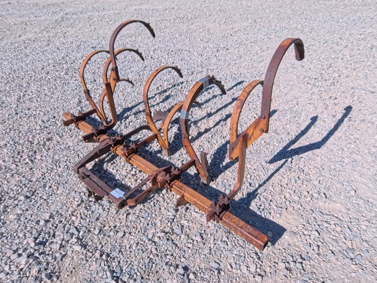 #2083-•-allis-chalmers-3-point-cultivator-image-1