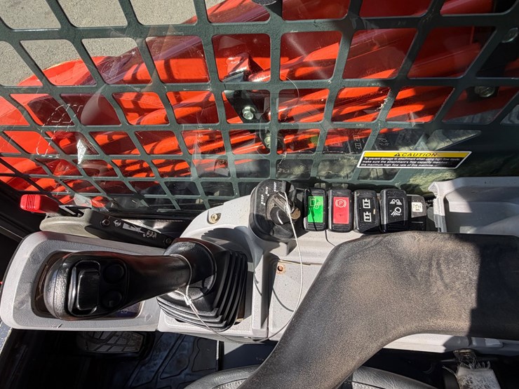 kubota-svl90-2-image-32