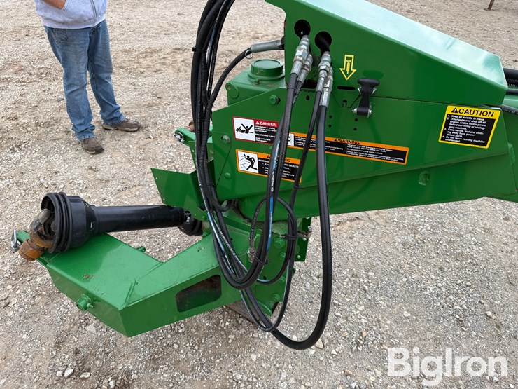 2020-john-deere-946-image-10