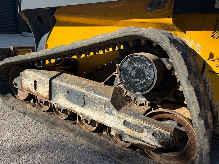 2021-deere-325g-image-8
