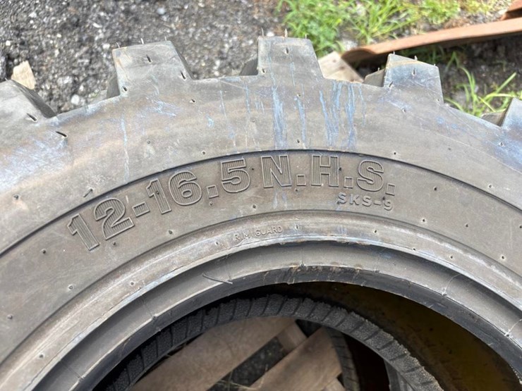 12-16.5-sk39-tires-(set-of-4)-image-4