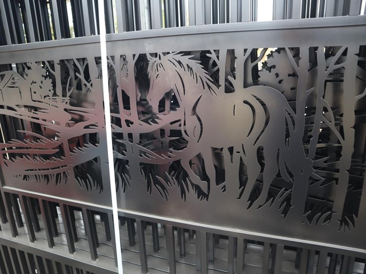 bi-parting-driveway-gates-image-3