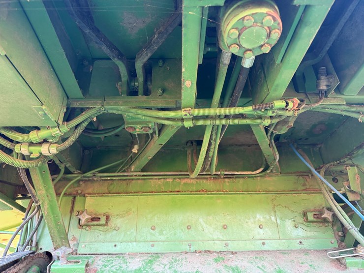 john-deere-4425-image-14