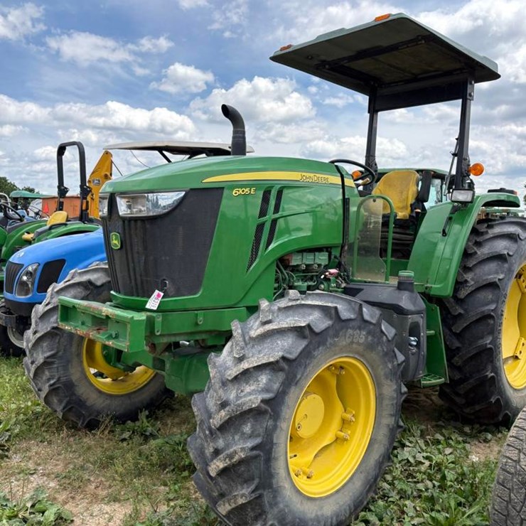 2020 JOHN DEERE 6105E