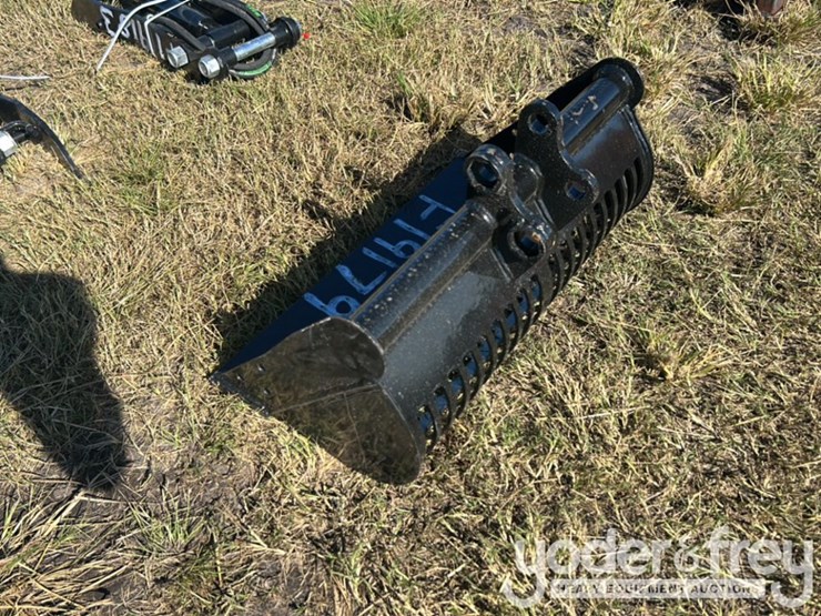 unused-captok-excavator-screening-bucket-image-2