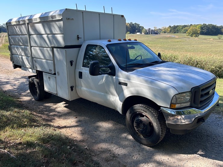 2002-ford-f550-xl-image-11