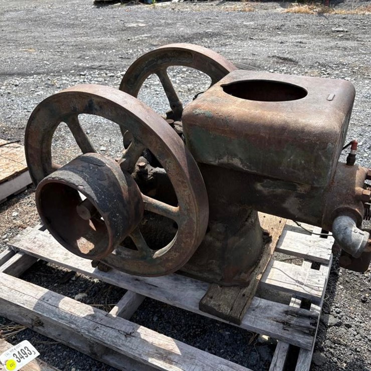 Fairbanks Hit & Miss Engine