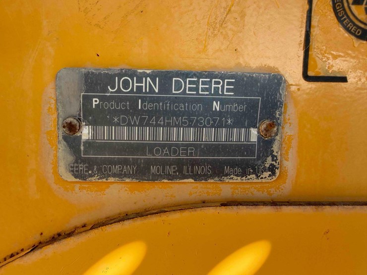 deere-744h-image-26