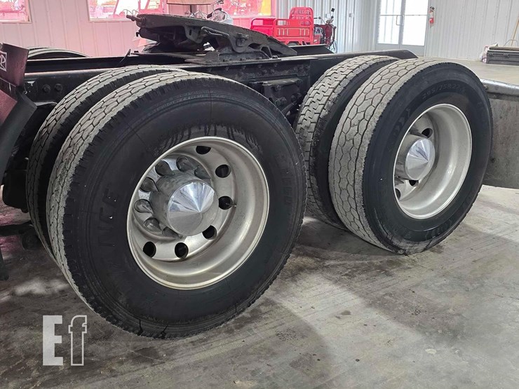 2016-kenworth-t680-image-20