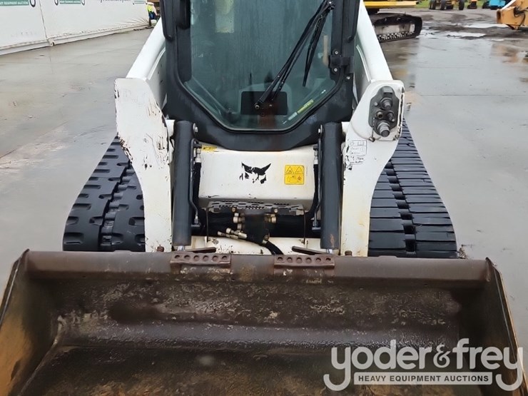 2023-bobcat-t770-image-12