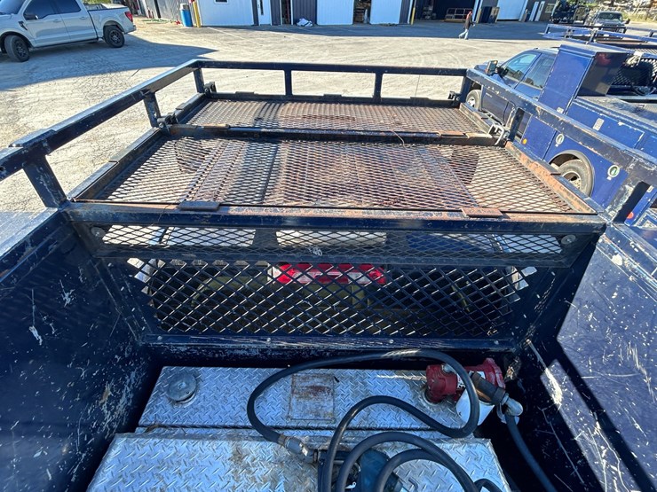 2016-gmc-3500-image-30
