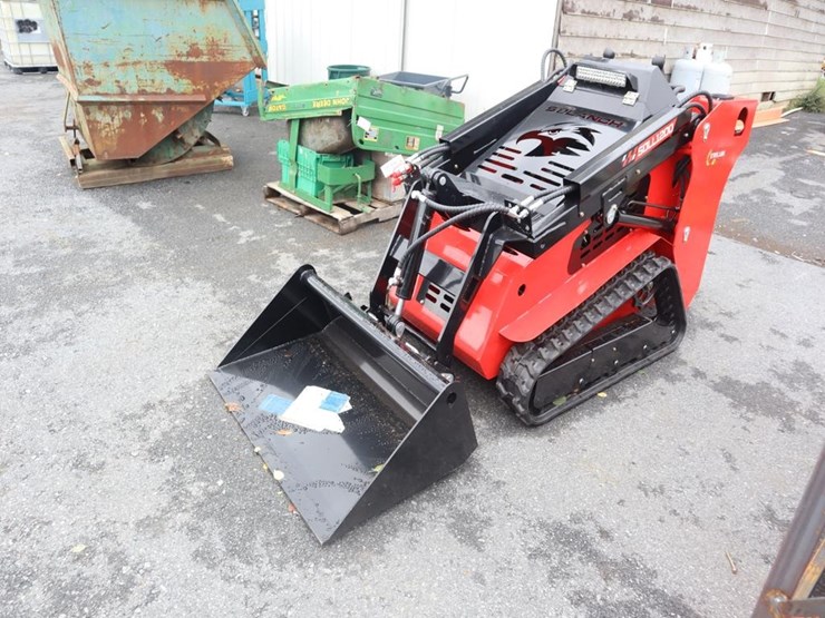 sdlanch-ssl200-skid-steer-loader-image-4