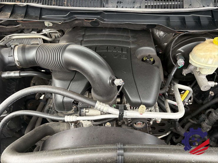 2016-dodge-1500-image-32