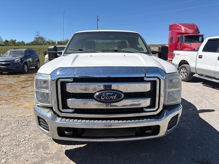 2012-ford-f250-xlt-image-2