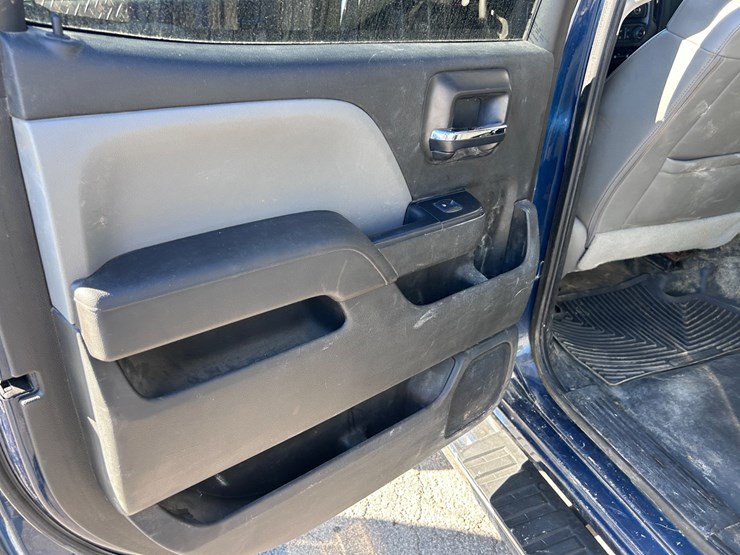 2017-gmc-3500-image-45