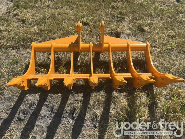 caterpillar-307-image-5
