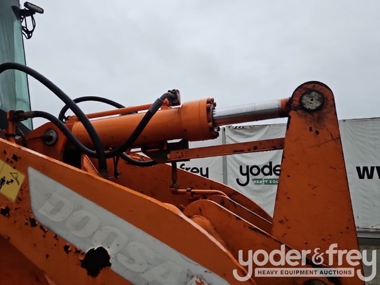 2018-doosan-dl220-5-image-15